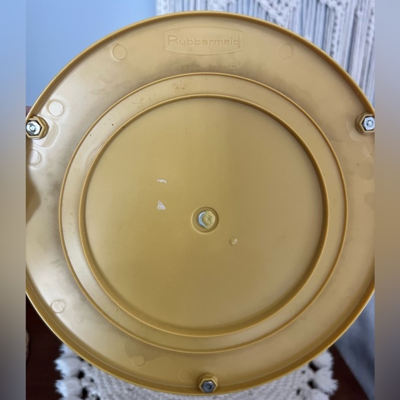 Rubbermaid 2 Tier 2725 Harvest Gold Turn Table Lazy Susan Spice Rack Vintage - Picture 5 of 6